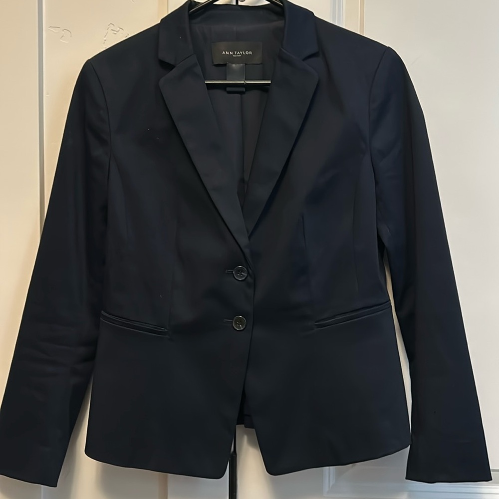 Ann Taylor Factory navy blue size 4 suit jacket